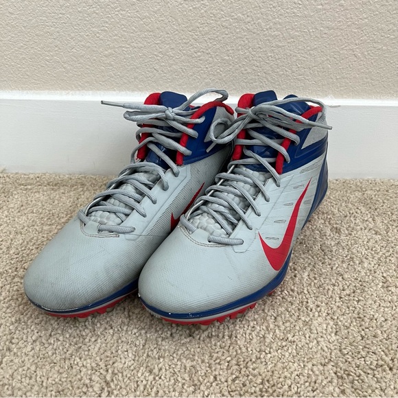 Nike Football Cleats - Picture 2 of 4